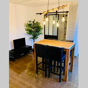 Appartement Centre De Pour 4 Personnes Piscine Et Tennis